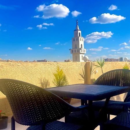 Sami Holiday Inn - Pyramids View Rooftop Al Kawm al Akhdar Exterior photo