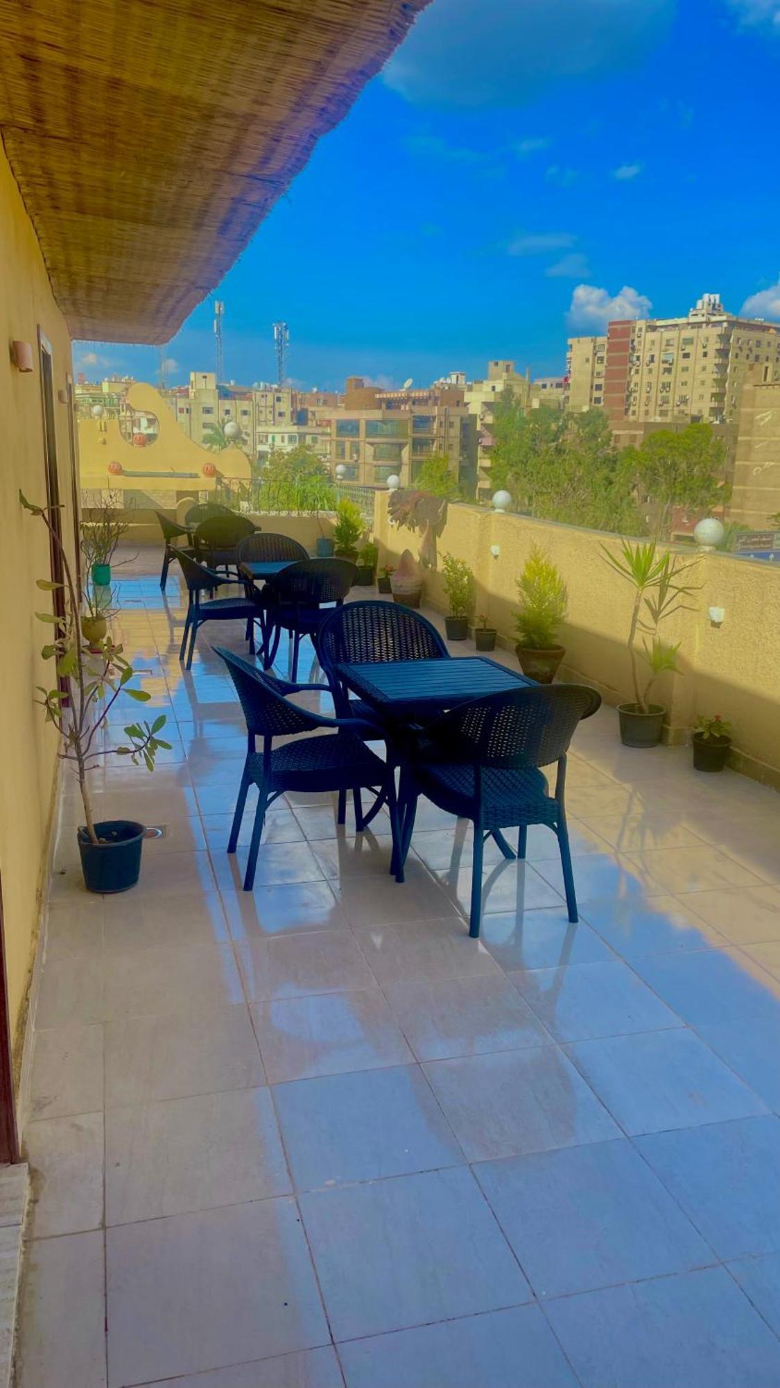 Sami Holiday Inn - Pyramids View Rooftop Al Kawm al Akhdar Exterior photo