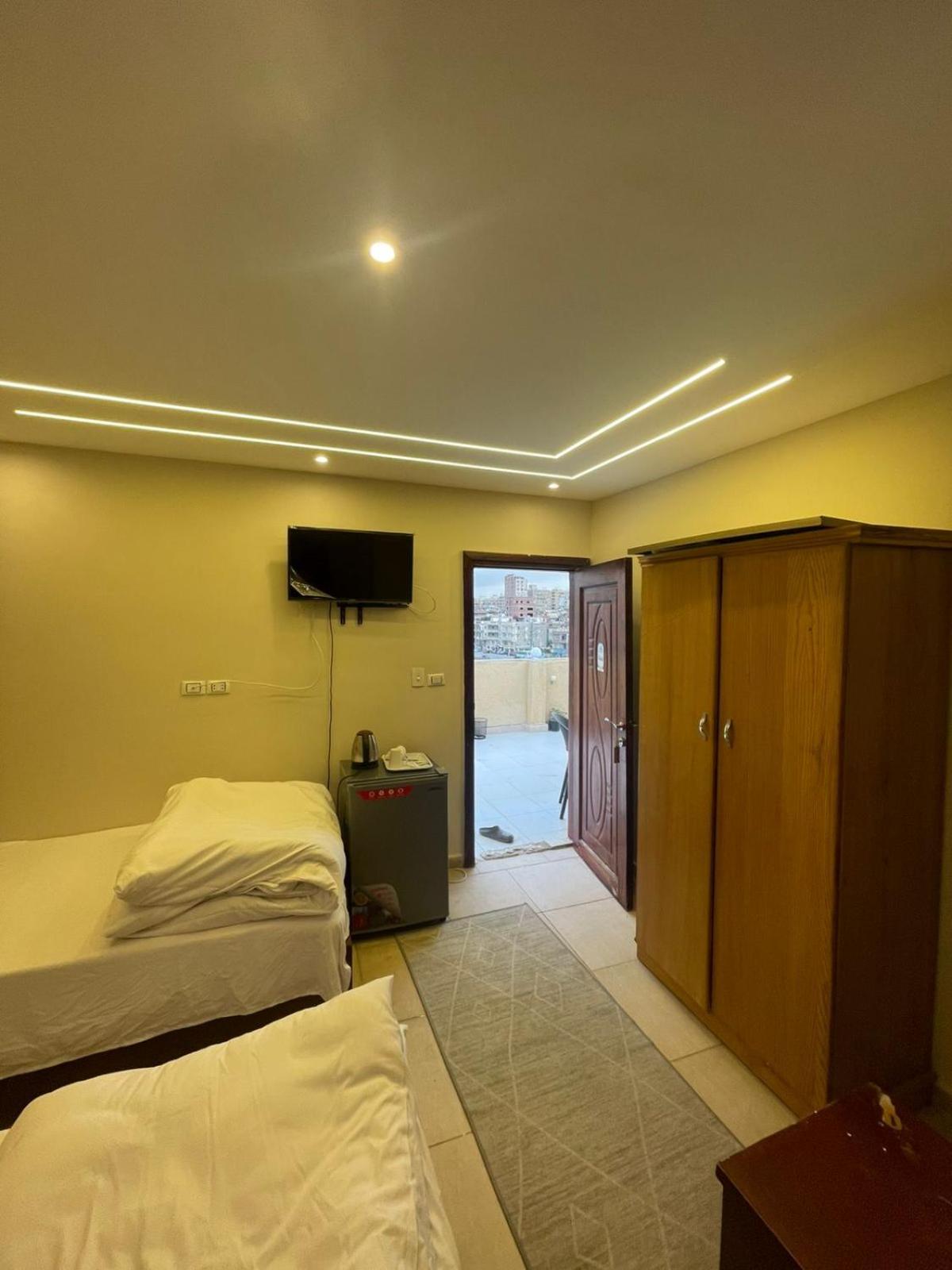 Sami Holiday Inn - Pyramids View Rooftop Al Kawm al Akhdar Exterior photo